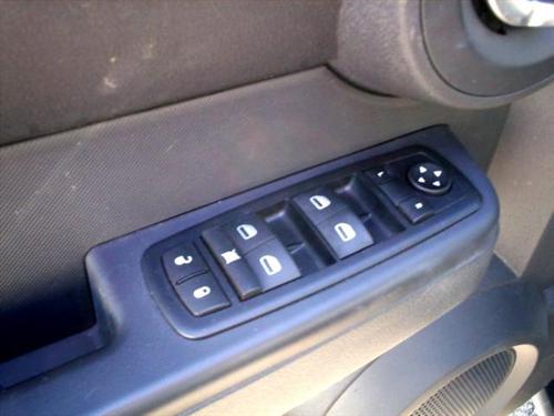 Dodge Nitro SE Other