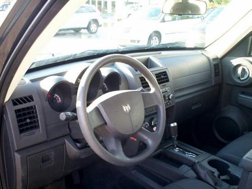 Dodge Nitro 2011 photo 3