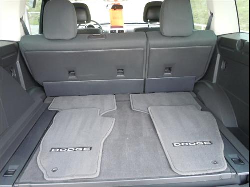 Dodge Nitro 2011 photo 4