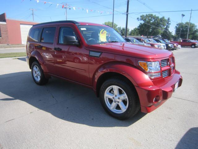 Dodge Nitro 2011 photo 2