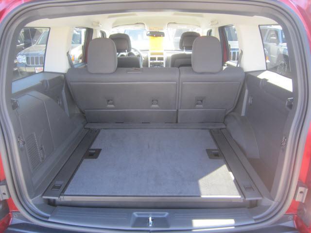 Dodge Nitro 2011 photo 5