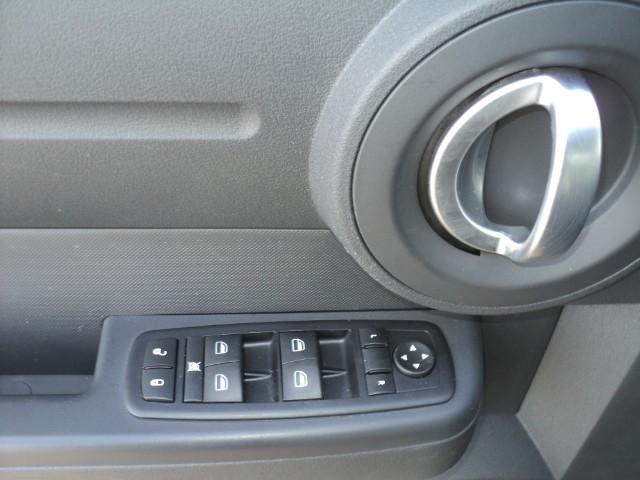 Dodge Nitro 2011 photo 5