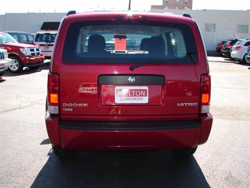 Dodge Nitro SE Other