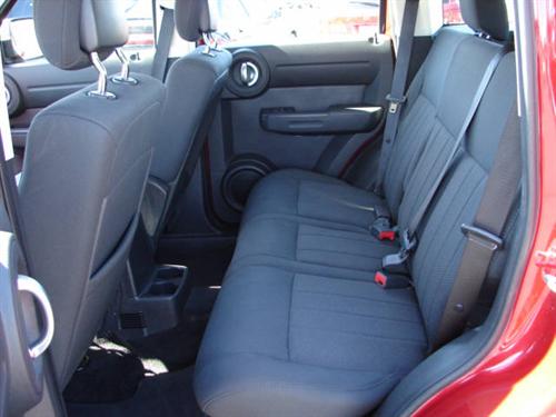 Dodge Nitro 2011 photo 3