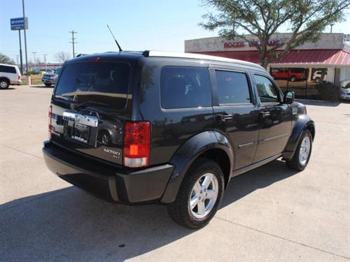 Dodge Nitro 2011 photo 2