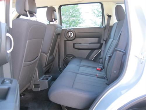 Dodge Nitro 2011 photo 1