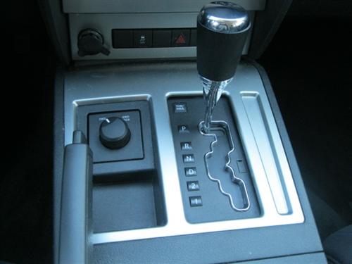 Dodge Nitro 2011 photo 2