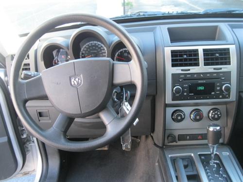 Dodge Nitro 2011 photo 3