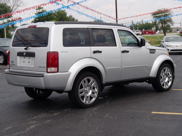 Dodge Nitro 2011 photo 1