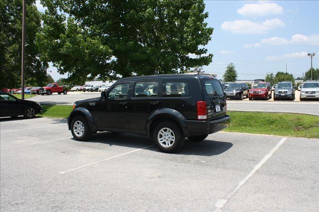 Dodge Nitro 2011 photo 1
