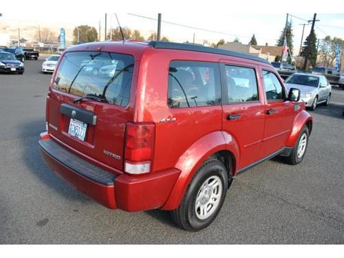 Dodge Nitro 2011 photo 3