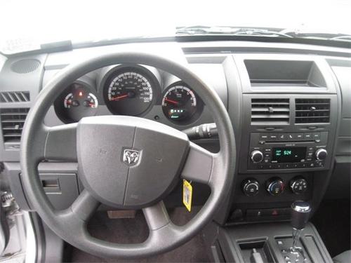 Dodge Nitro 2011 photo 1