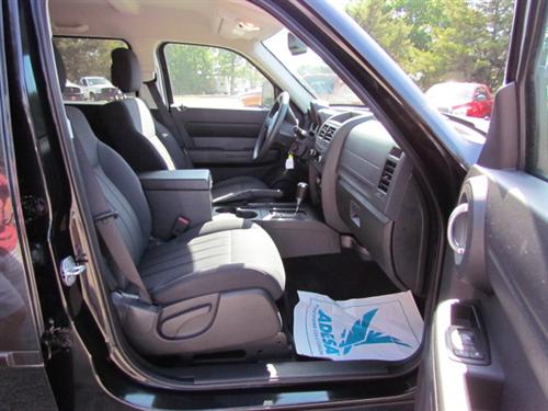 Dodge Nitro 2011 photo 3