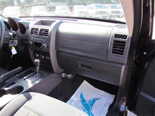 Dodge Nitro 2011 photo 4