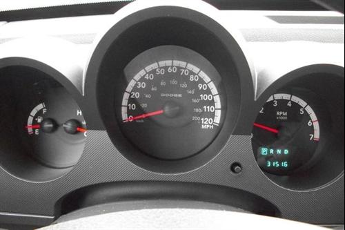 Dodge Nitro 2011 photo 1