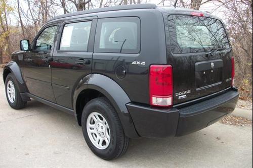 Dodge Nitro 2011 photo 3