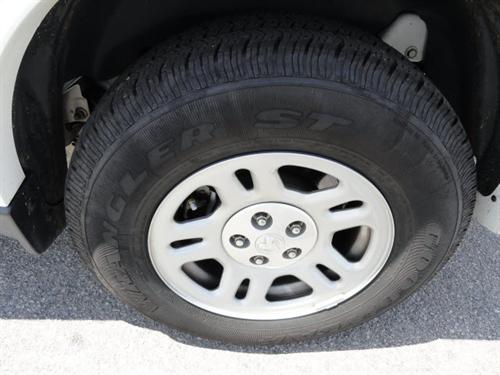 Dodge Nitro 2011 photo 2