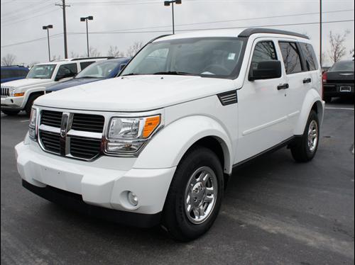 Dodge Nitro 2011 photo 1