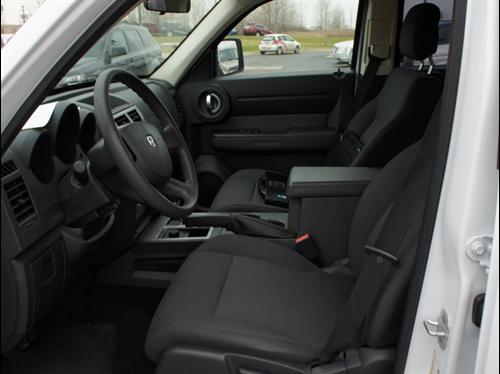 Dodge Nitro 2011 photo 2