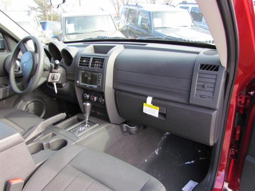 Dodge Nitro 2011 photo 3