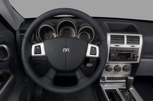 Dodge Nitro 2011 photo 2