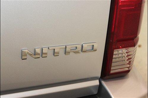 Dodge Nitro 2011 photo 5