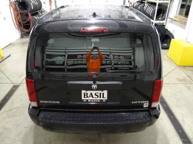 Dodge Nitro 2011 photo 1