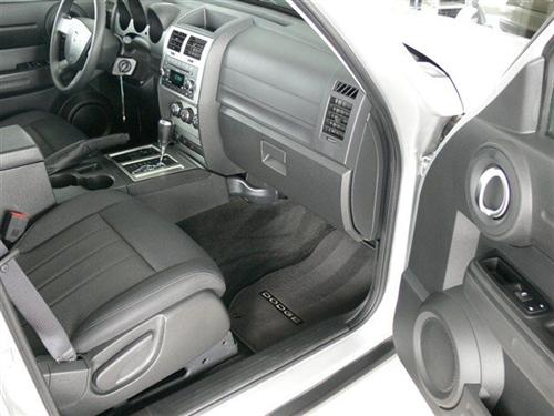 Dodge Nitro 2011 photo 2