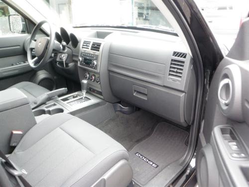 Dodge Nitro 2011 photo 3