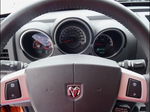 Dodge Nitro 2011 photo 1