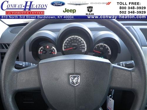 Dodge Nitro 2011 photo 2