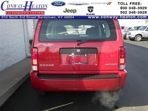 Dodge Nitro 2011 photo 4