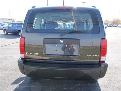 Dodge Nitro 2011 photo 4