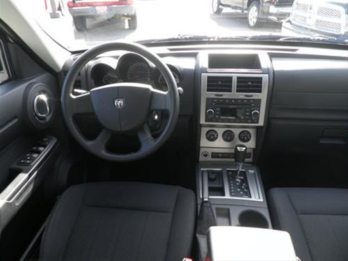 Dodge Nitro 2011 photo 1