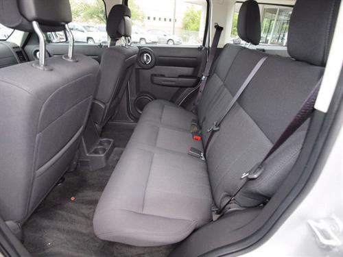 Dodge Nitro 2011 photo 3