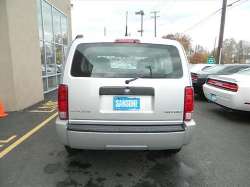 Dodge Nitro 2011 photo 2