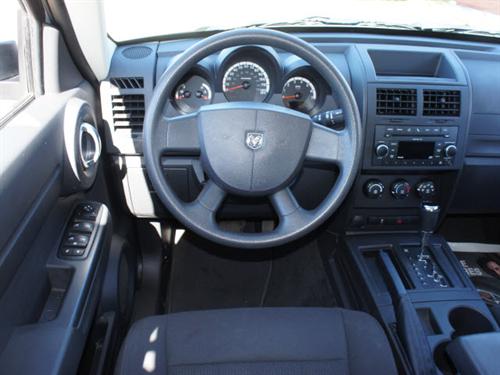 Dodge Nitro 2011 photo 1