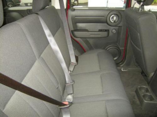 Dodge Nitro 2011 photo 2