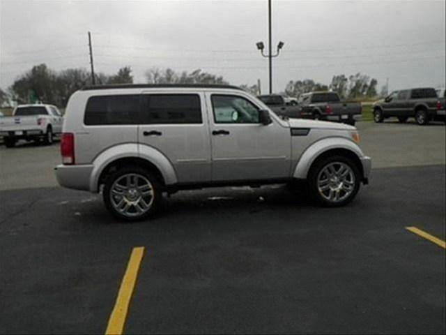 Dodge Nitro 2011 photo 1