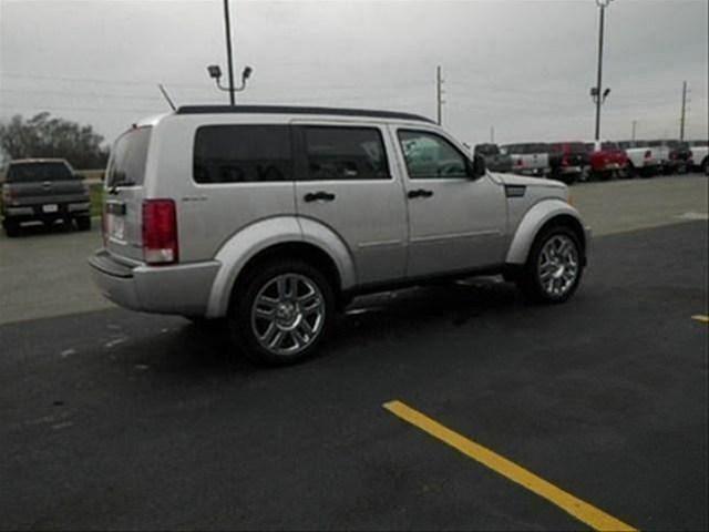 Dodge Nitro 2011 photo 2