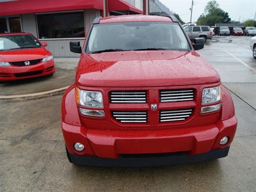 Dodge Nitro 2011 photo 1
