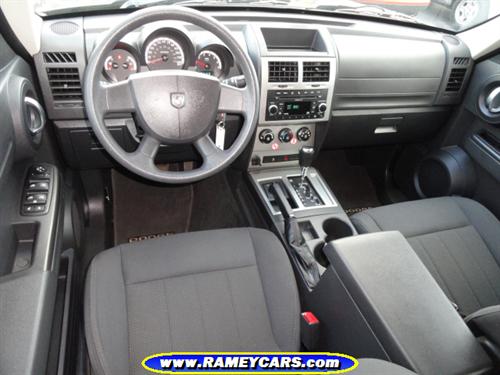 Dodge Nitro 2011 photo 3
