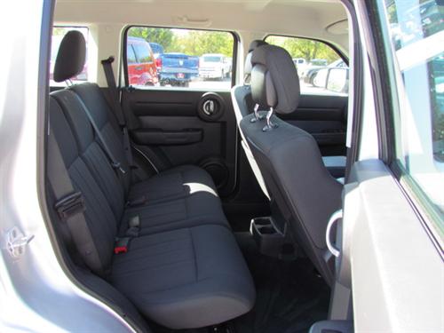 Dodge Nitro 2011 photo 4