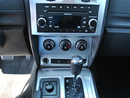 Dodge Nitro 2011 photo 4