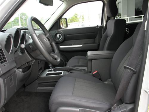 Dodge Nitro 2011 photo 4