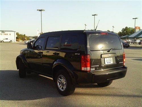 Dodge Nitro 2011 photo 2