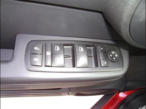 Dodge Nitro 2011 photo 3