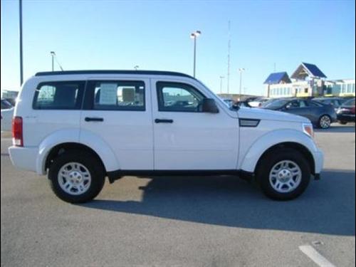 Dodge Nitro 2011 photo 3