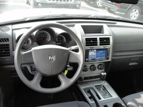 Dodge Nitro 2011 photo 5