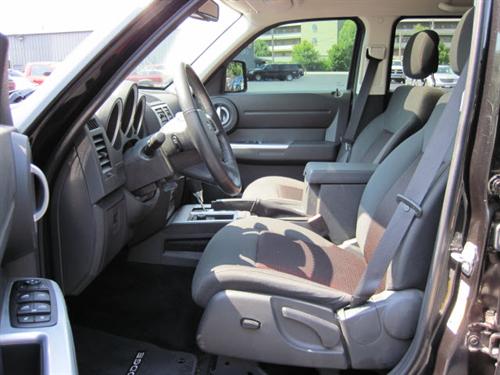 Dodge Nitro 2011 photo 1